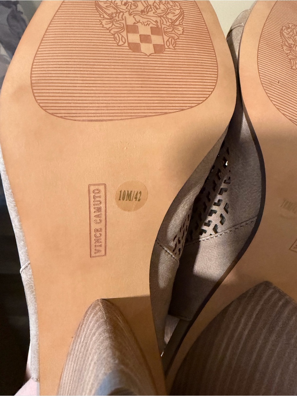 Vince Camuto Taupe Laser Cut Peep Toe Heel Booties Size 10 - Picture 2 of 2